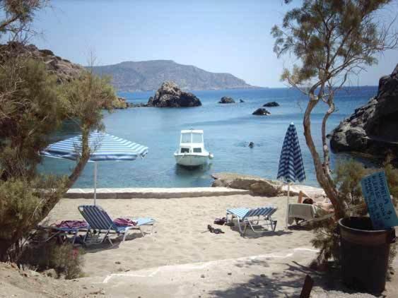 Castelia Bay Hotel Amoopi Eksteriør bilde