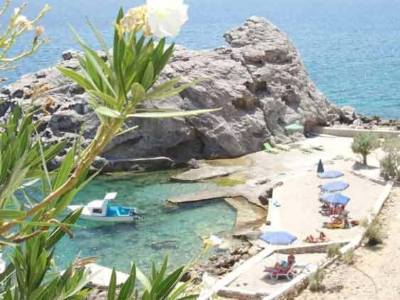 Castelia Bay Hotel Amoopi Eksteriør bilde